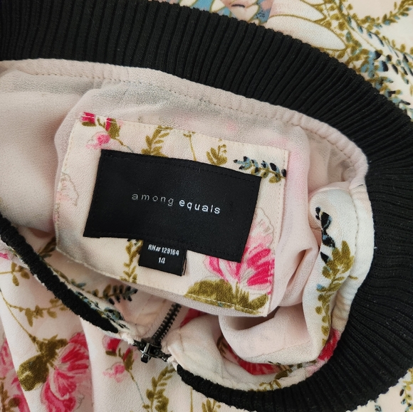 Cotton On Among Equals Women Bomber Jacket Floral size 14 (XL) ligh color - Picture 4 of 11